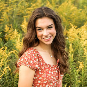 Meet your Posher, Laura